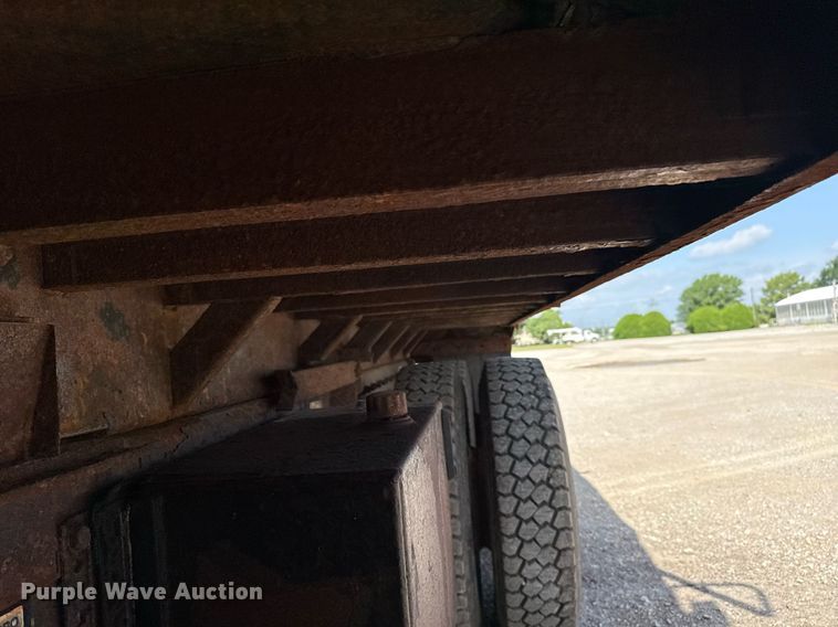 image for item DS3804 2008 International 7400 dump truck