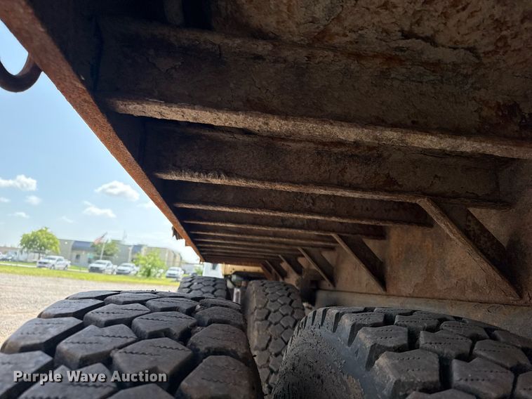 image for item DS3804 2008 International 7400 dump truck