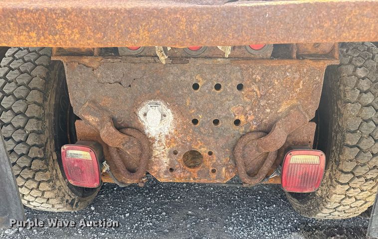 image for item DS3804 2008 International 7400 dump truck