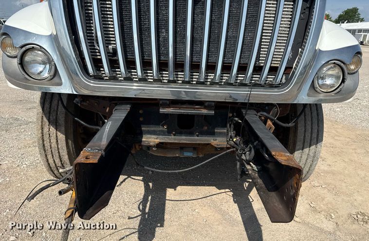 image for item DS3804 2008 International 7400 dump truck