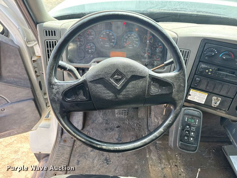 image for item DS3804 2008 International 7400 dump truck