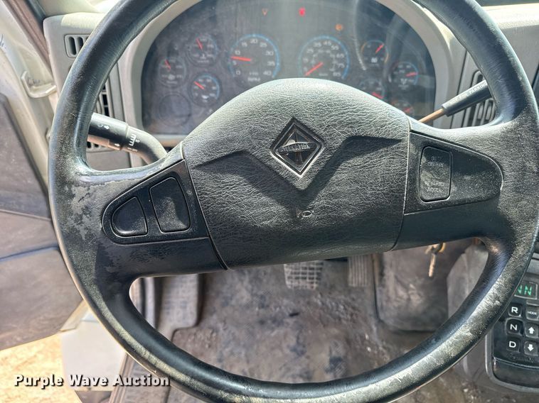 image for item DS3804 2008 International 7400 dump truck