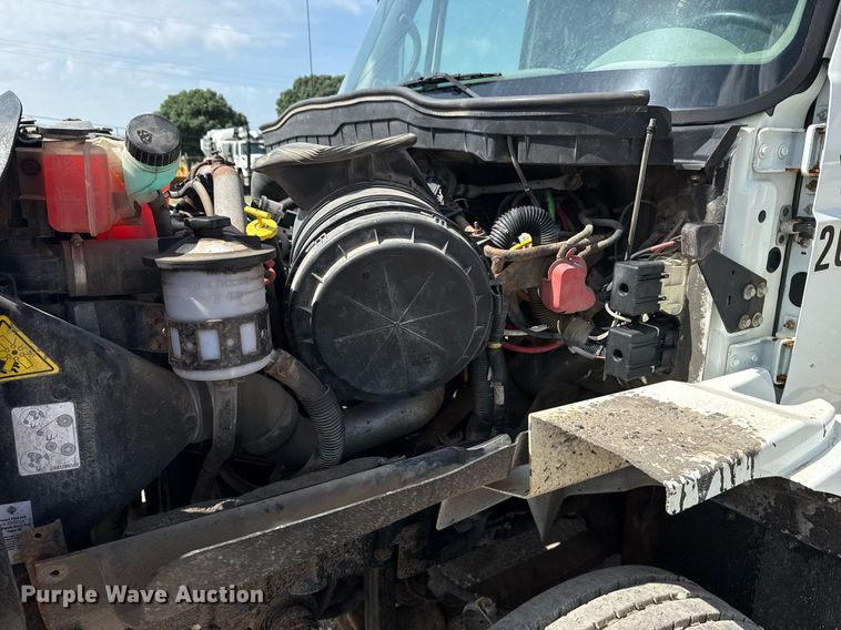 image for item DS3804 2008 International 7400 dump truck