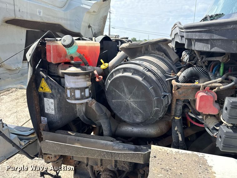 image for item DS3804 2008 International 7400 dump truck