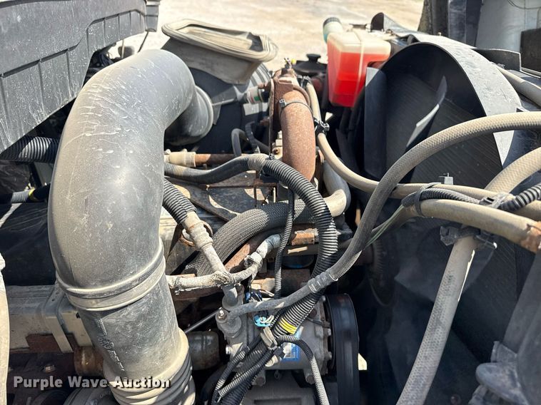 image for item DS3804 2008 International 7400 dump truck