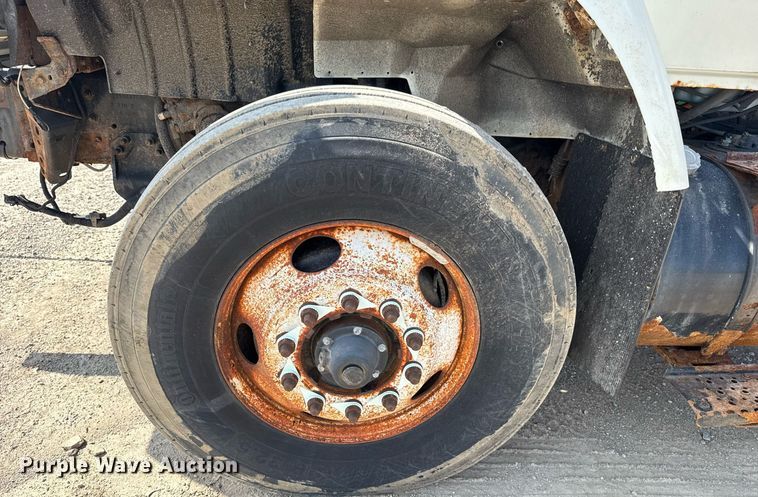 image for item DS3804 2008 International 7400 dump truck