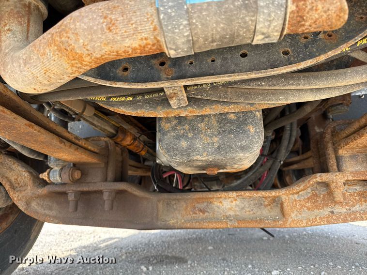 image for item DS3804 2008 International 7400 dump truck