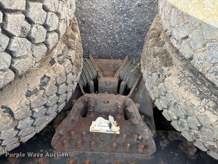 image for item DS3804 2008 International 7400 dump truck