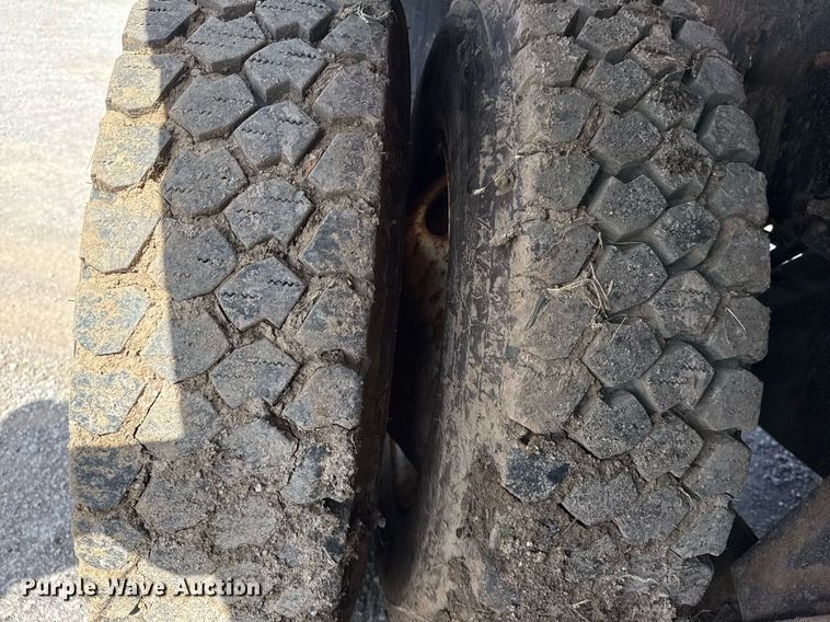 image for item DS3804 2008 International 7400 dump truck