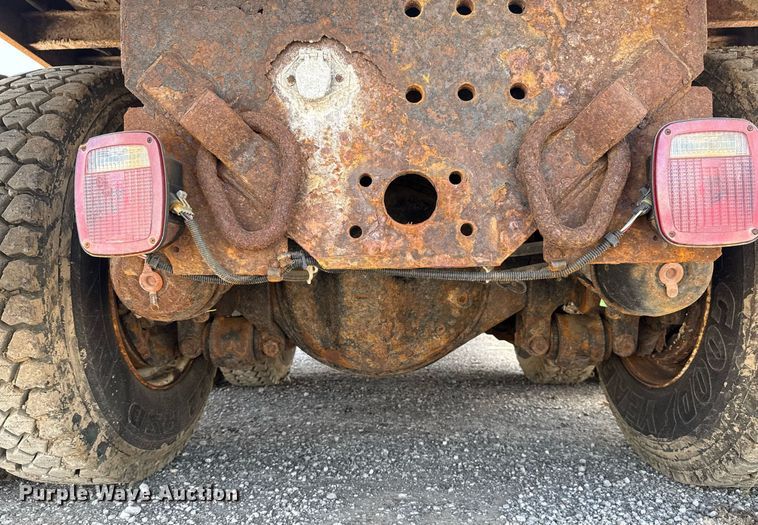 image for item DS3804 2008 International 7400 dump truck