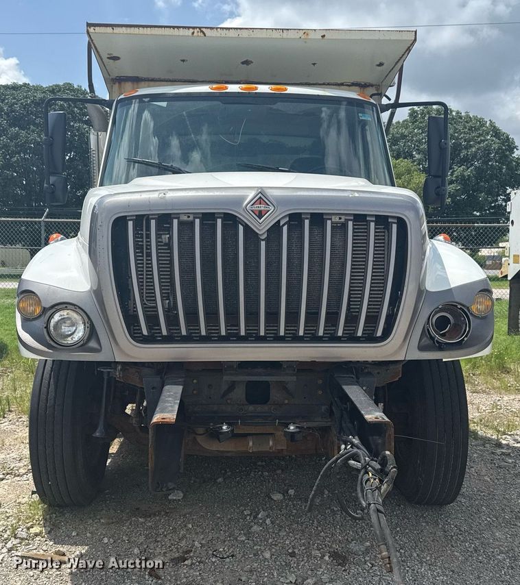 image for item DS3805 2009 International 7400 dump truck