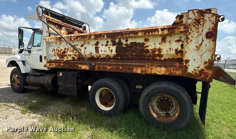 image for item DS3805 2009 International 7400 dump truck