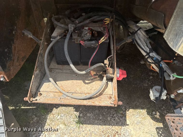 image for item DS3805 2009 International 7400 dump truck