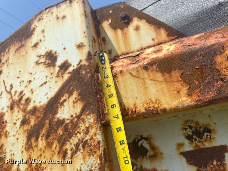 image for item DS3805 2009 International 7400 dump truck