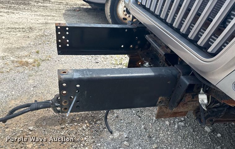 image for item DS3805 2009 International 7400 dump truck