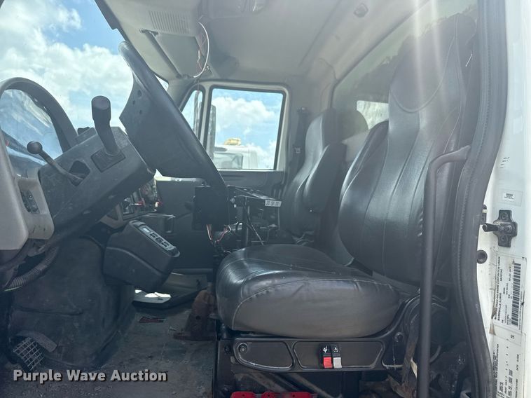 image for item DS3805 2009 International 7400 dump truck