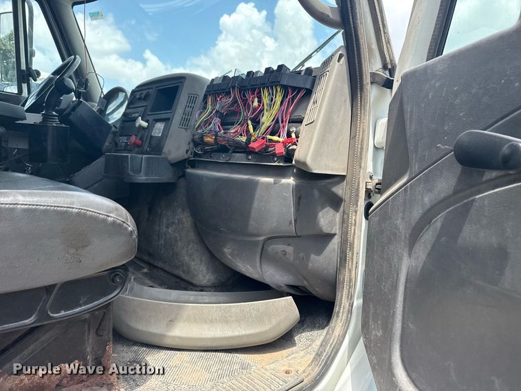 image for item DS3805 2009 International 7400 dump truck