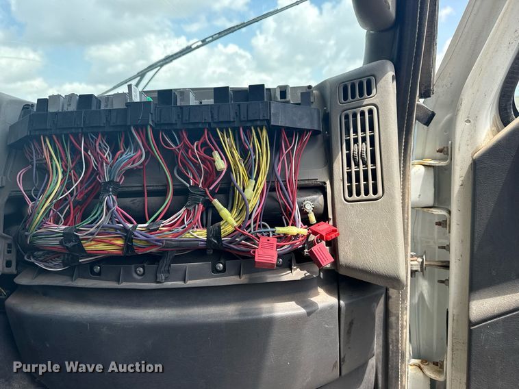 image for item DS3805 2009 International 7400 dump truck