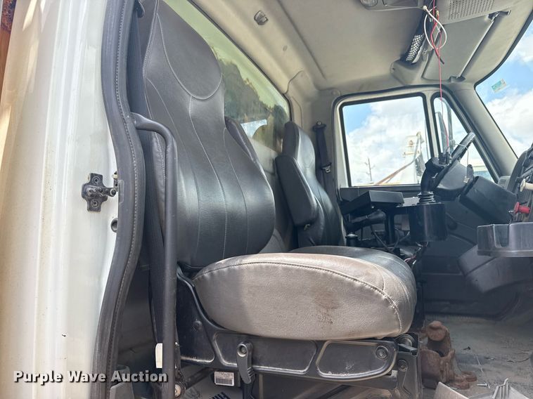 image for item DS3805 2009 International 7400 dump truck