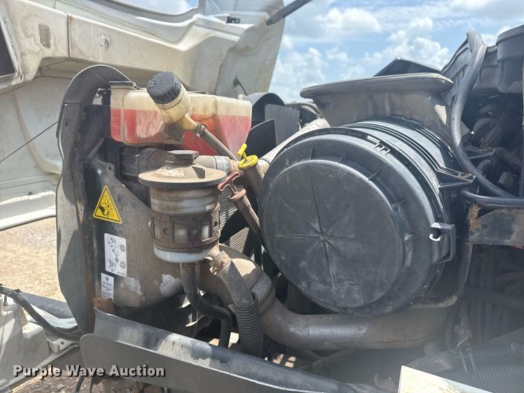 image for item DS3805 2009 International 7400 dump truck