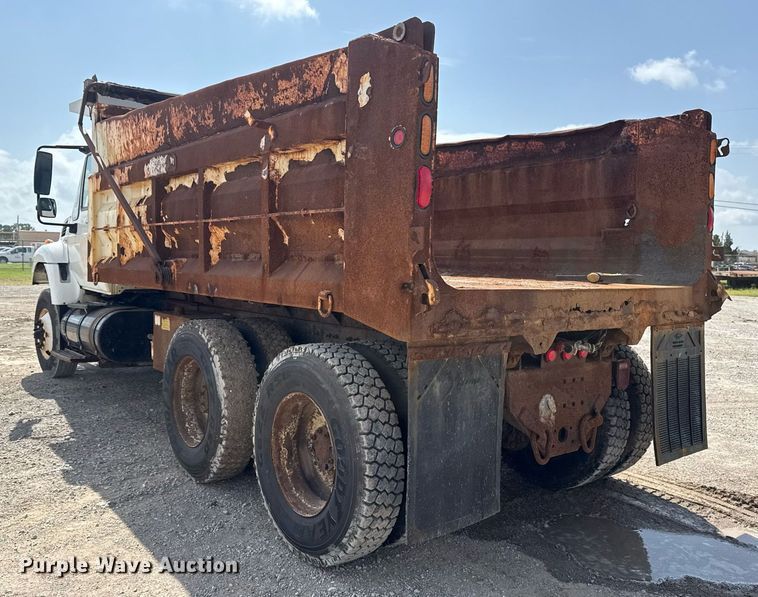 image for item DS3806 2008 International 7400 dump truck