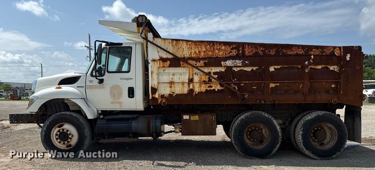 image for item DS3806 2008 International 7400 dump truck