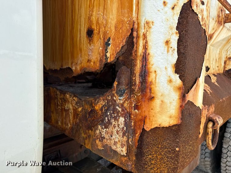 image for item DS3806 2008 International 7400 dump truck