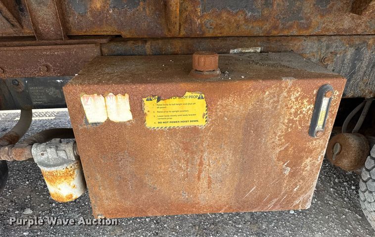 image for item DS3806 2008 International 7400 dump truck