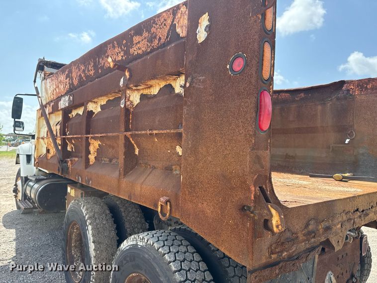 image for item DS3806 2008 International 7400 dump truck