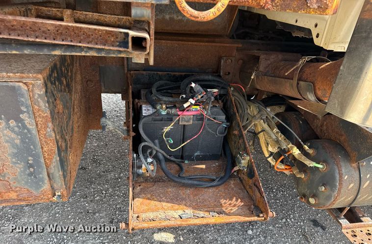 image for item DS3806 2008 International 7400 dump truck