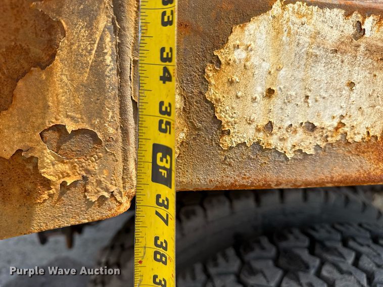 image for item DS3806 2008 International 7400 dump truck