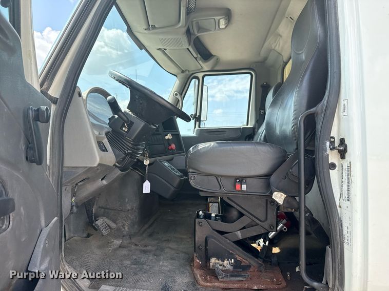 image for item DS3806 2008 International 7400 dump truck