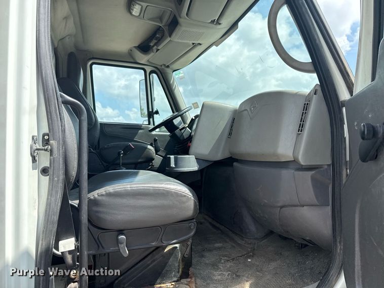 image for item DS3806 2008 International 7400 dump truck