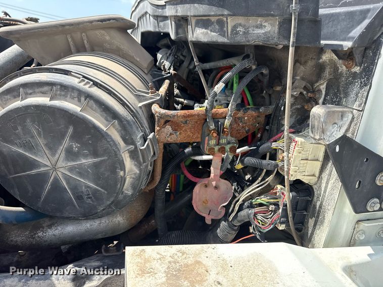 image for item DS3806 2008 International 7400 dump truck