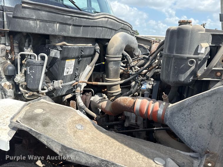 image for item DS3806 2008 International 7400 dump truck