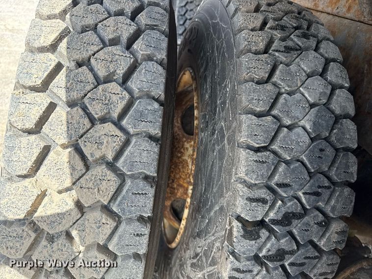 image for item DS3806 2008 International 7400 dump truck