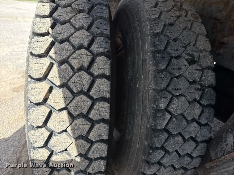 image for item DS3806 2008 International 7400 dump truck