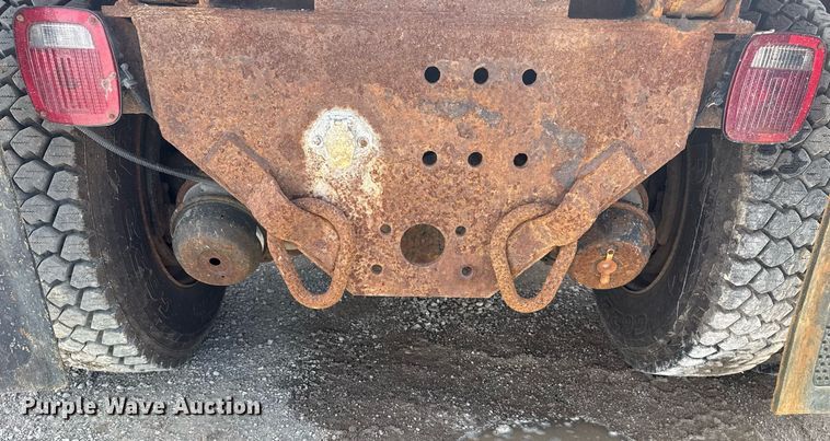 image for item DS3806 2008 International 7400 dump truck