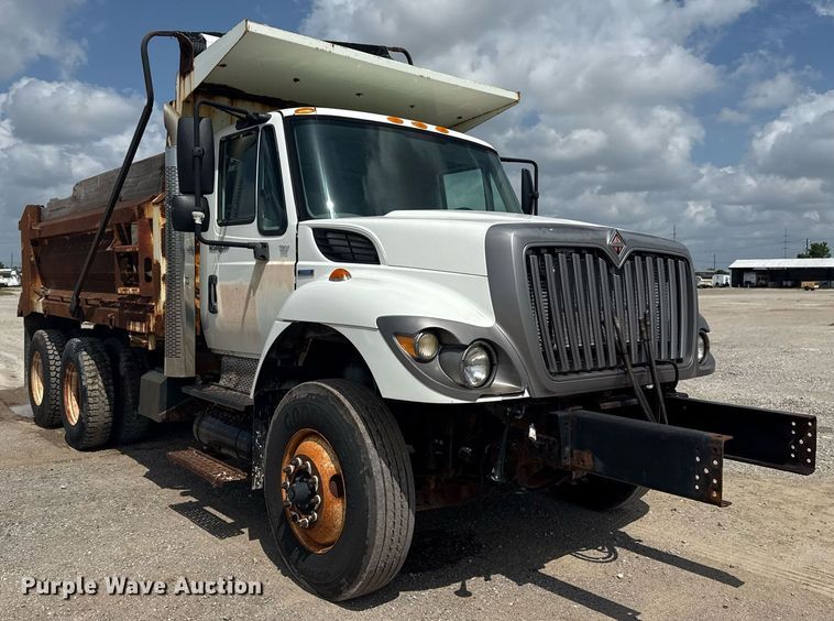 image for item DS3807 2009 International 7400 dump truck