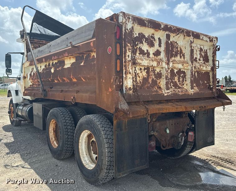 image for item DS3807 2009 International 7400 dump truck