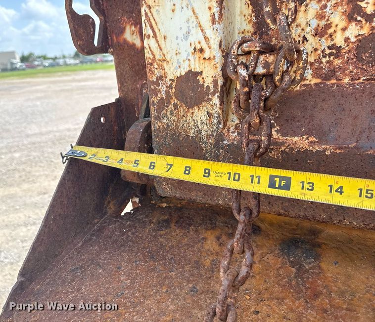 image for item DS3807 2009 International 7400 dump truck