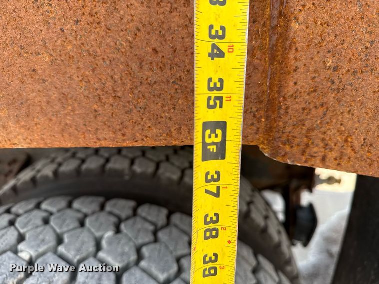 image for item DS3807 2009 International 7400 dump truck