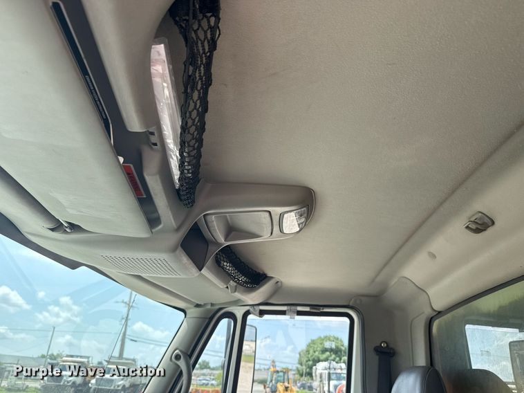 image for item DS3807 2009 International 7400 dump truck