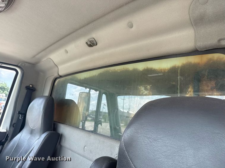 image for item DS3807 2009 International 7400 dump truck