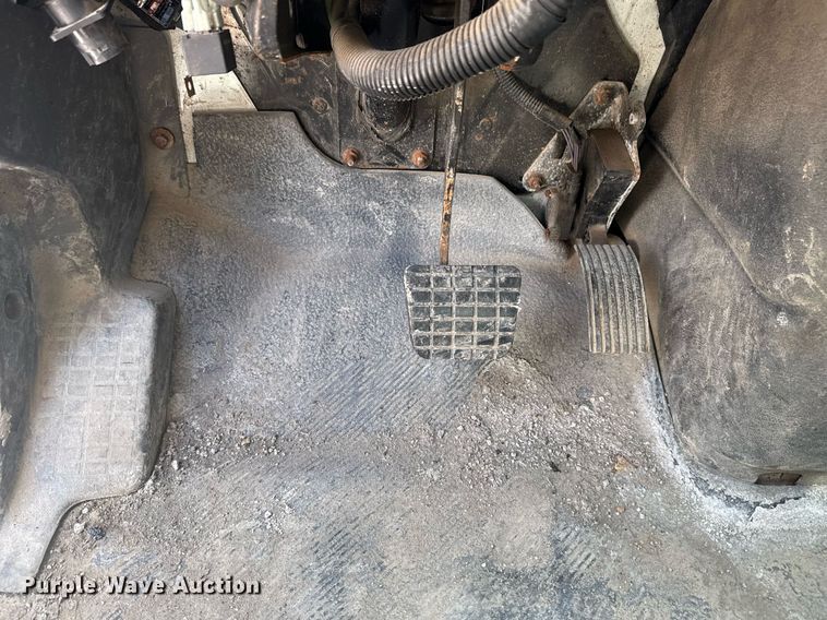 image for item DS3807 2009 International 7400 dump truck