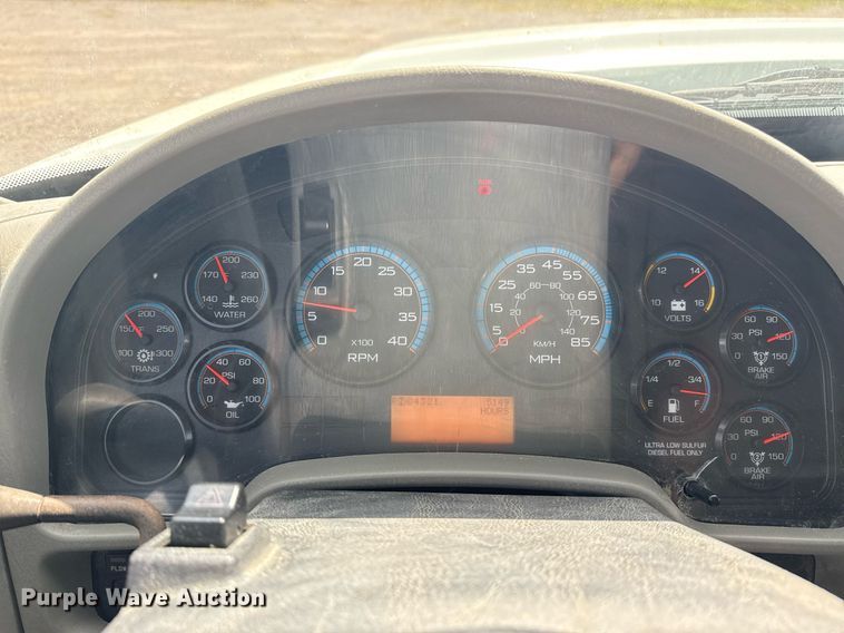 image for item DS3807 2009 International 7400 dump truck