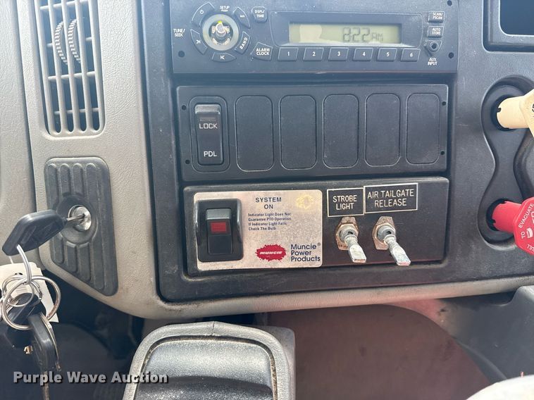 image for item DS3807 2009 International 7400 dump truck