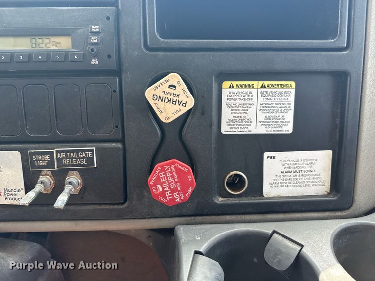 image for item DS3807 2009 International 7400 dump truck