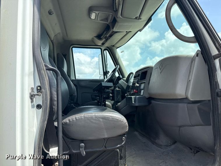 image for item DS3807 2009 International 7400 dump truck