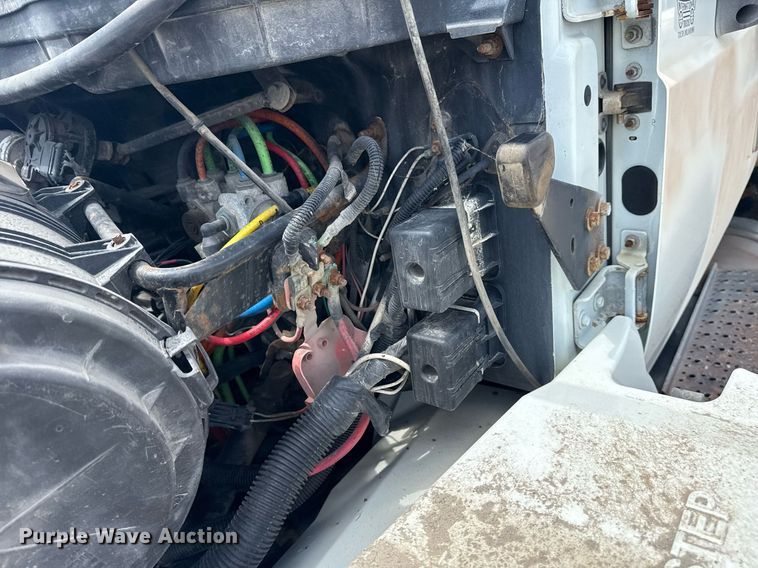 image for item DS3807 2009 International 7400 dump truck